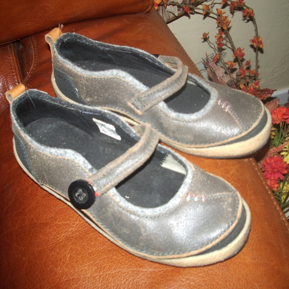 lightly used made to look worn